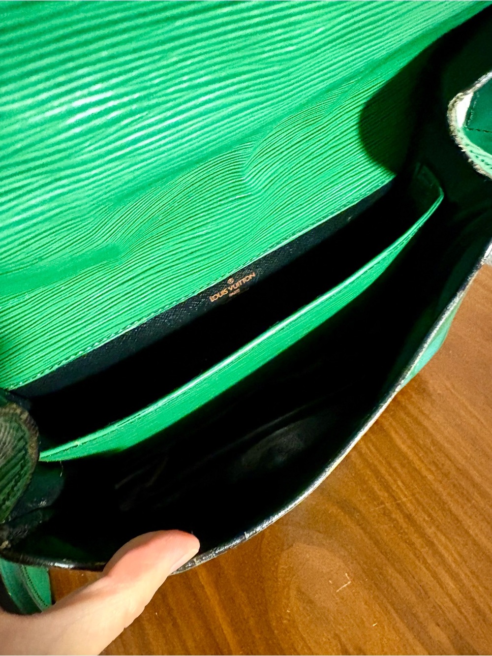Auth Vintage Louis Vuitton Epi Leather Cartouchière MM Bag in Green - READ - Picture 13 of 16